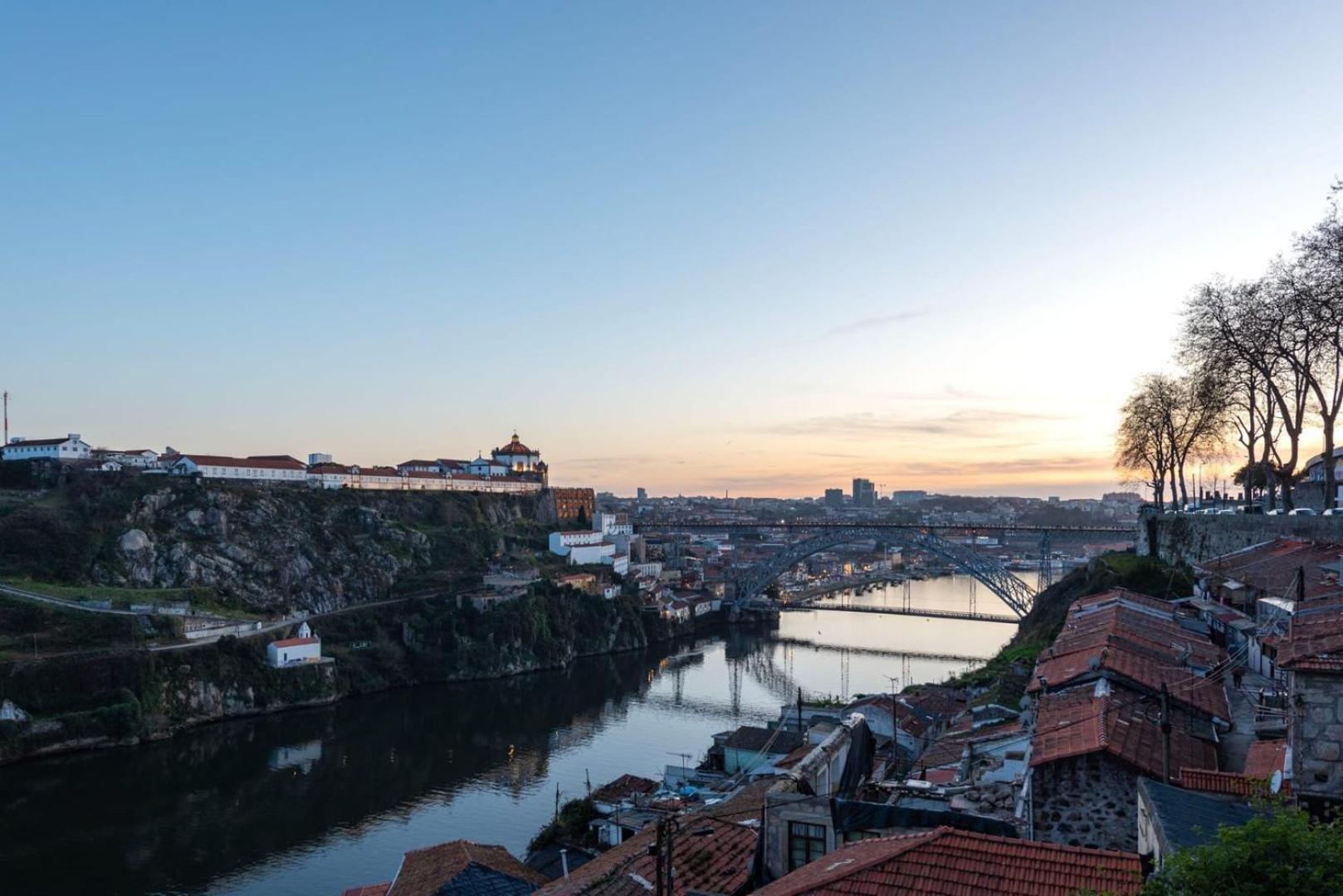 Guestready - An Urban Retreat With River View Apartment Porto Exterior photo