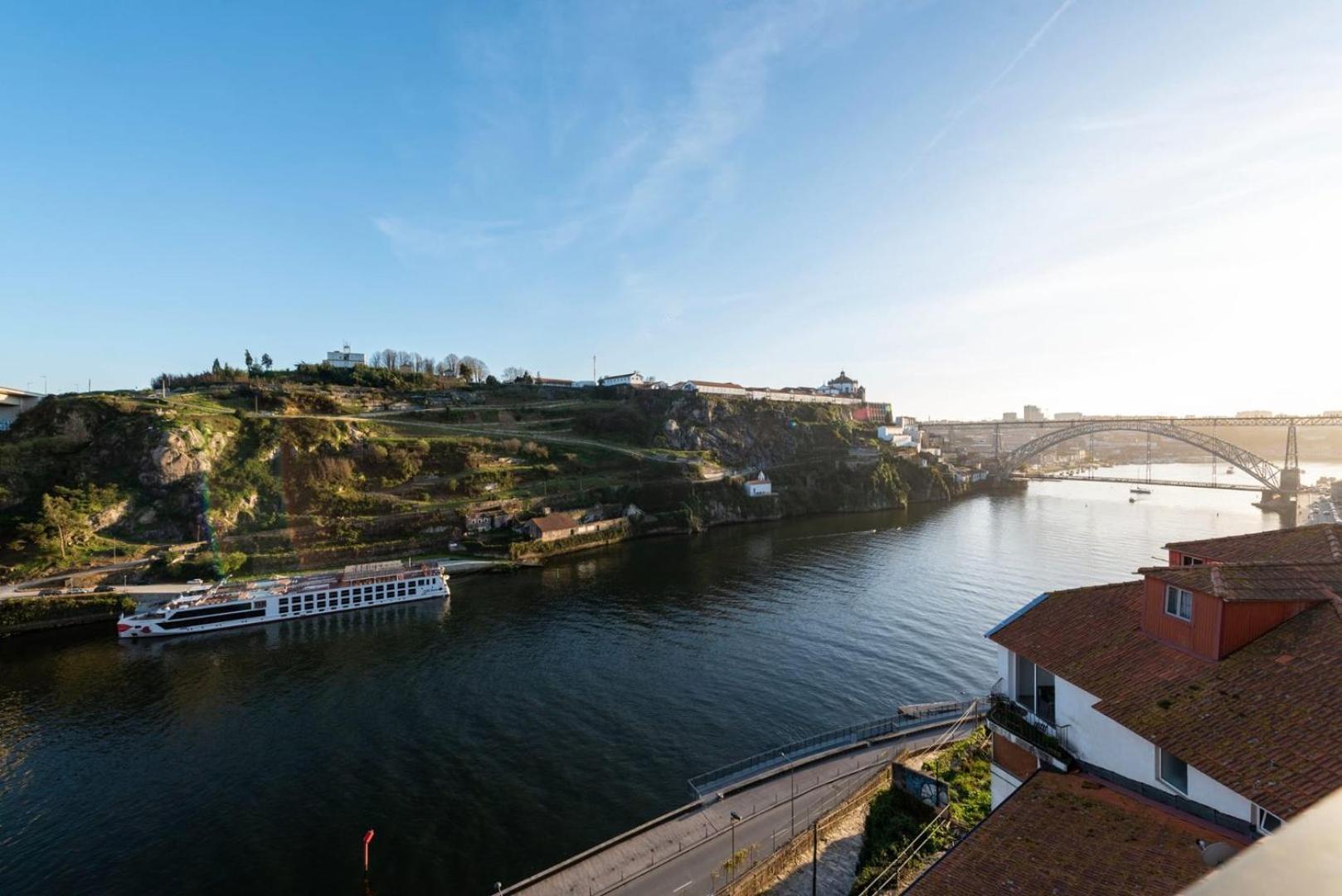 Guestready - An Urban Retreat With River View Apartment Porto Exterior photo