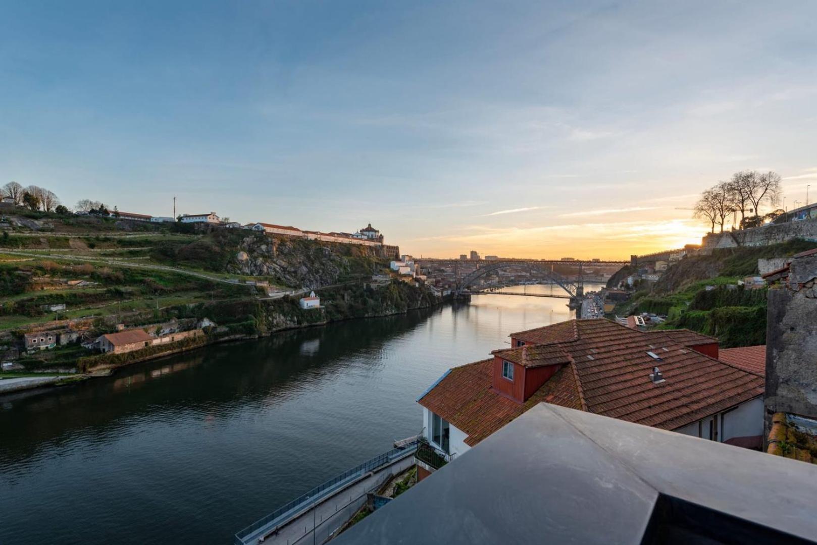 Guestready - An Urban Retreat With River View Apartment Porto Exterior photo