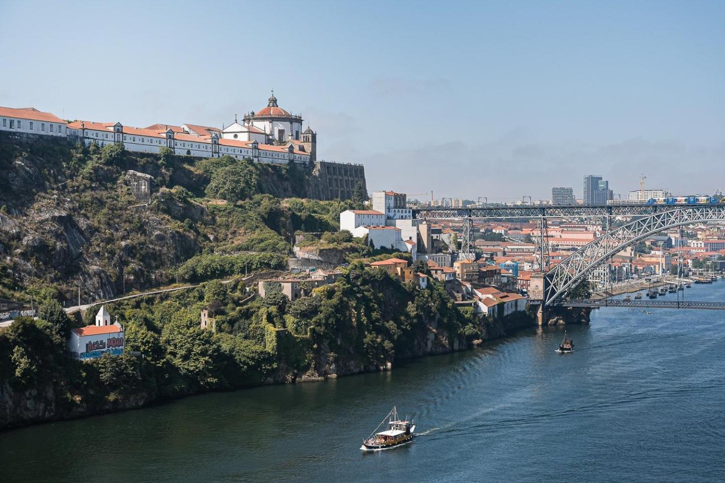 Guestready - An Urban Retreat With River View Apartment Porto Exterior photo